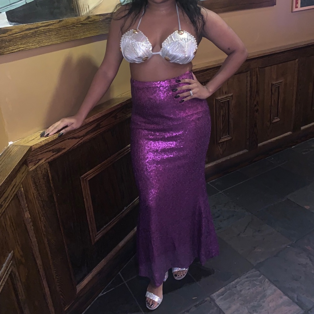 Sequin skirt